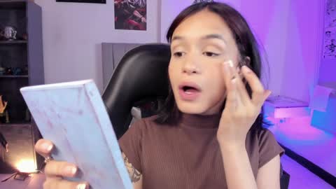 Snapshot of catarsiss_moon chatting on 01-05-25, 02:38 Cat online show from 01-05-25, 02:38