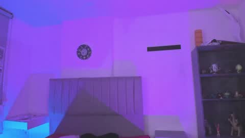 Snapshot of catarsiss_moon chatting on 01-18-25, 02:36 Cat online show from 01-18-25, 02:36