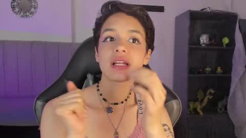 Snapshot of catarsiss_moon chatting on 02-21-25, 12:49 Cat online show from 02-21-25, 12:49