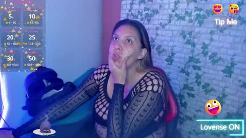 Snapshot of catboobs_ chatting on 11-05-25, 03:06 Mia online show from 11-05-25, 03:06