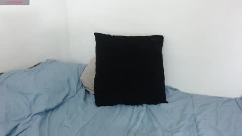 Snapshot of caterineloves chatting on 01-17-25, 09:17 katerine online show from 01-17-25, 09:17