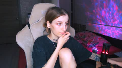 Snapshot of cath_dysphoria_ chatting on 12-20-24, 11:16 CATH online show from 12-20-24, 11:16