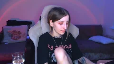 Snapshot of cath_dysphoria_ chatting on 03-07-25, 09:17 CATH online show from 03-07-25, 09:17