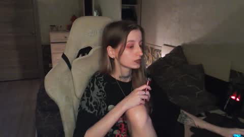 Snapshot of cath_dysphoria_ chatting on 10-07-25, 07:11 CATH online show from 10-07-25, 07:11