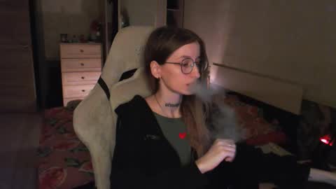 Snapshot of cath_dysphoria_ chatting on 10-24-25, 08:05 CATH online show from 10-24-25, 08:05