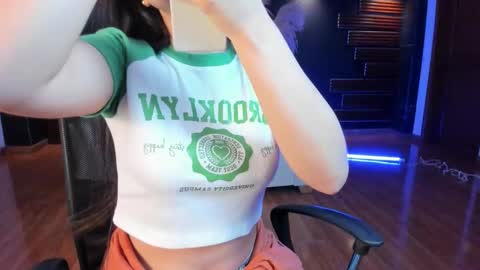 Catalina Santana online show from 10-19-25, 12:17