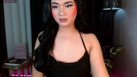 Snapshot of catherine_louise chatting on 09-20-25, 09:10 cath online show from 09-20-25, 09:10