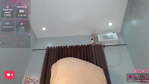 Snapshot of catherine_louise chatting on 10-15-25, 02:01 cath online show from 10-15-25, 02:01