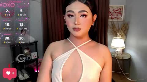 Snapshot of catherine_louise chatting on 11-12-25, 02:34 cath online show from 11-12-25, 02:34