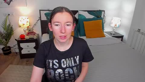Snapshot of catherinewalls chatting on 12-05-24, 02:31 Catrin online show from 12-05-24, 02:31