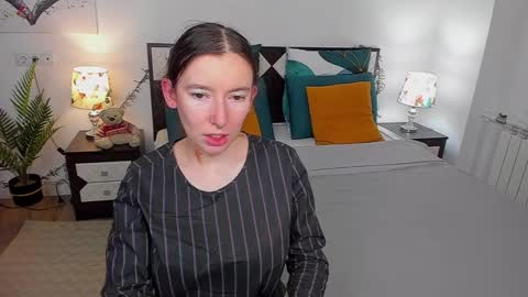 Snapshot of catherinewalls chatting on 12-23-24, 03:40 Catrin online show from 12-23-24, 03:40
