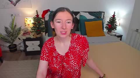 Snapshot of catherinewalls chatting on 12-30-24, 04:20 Catrin online show from 12-30-24, 04:20
