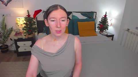 Snapshot of catherinewalls chatting on 01-11-25, 05:41 Catrin online show from 01-11-25, 05:41