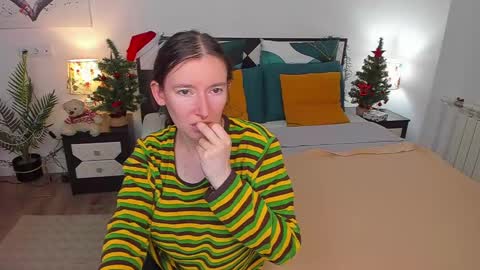Snapshot of catherinewalls chatting on 01-14-25, 08:09 Catrin online show from 01-14-25, 08:09