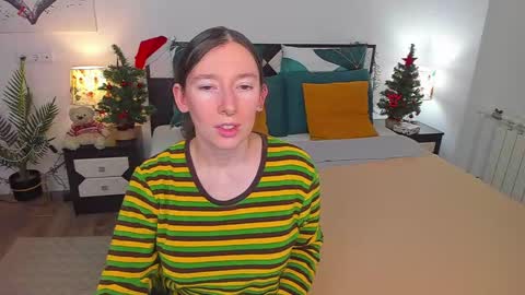 Snapshot of catherinewalls chatting on 01-15-25, 03:00 Catrin online show from 01-15-25, 03:00
