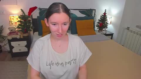 Snapshot of catherinewalls chatting on 01-25-25, 02:26 Catrin online show from 01-25-25, 02:26
