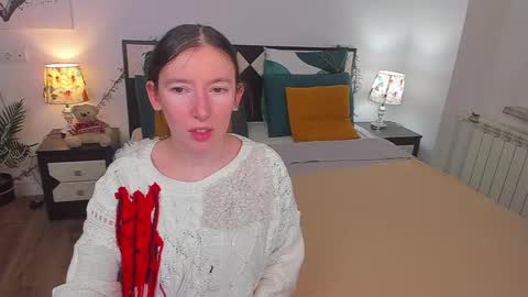 Snapshot of catherinewalls chatting on 02-10-25, 08:31 Catrin online show from 02-10-25, 08:31