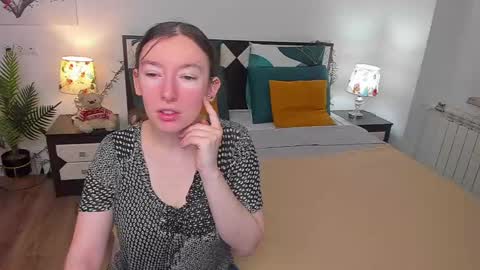 Snapshot of catherinewalls chatting on 02-18-25, 04:26 Catrin online show from 02-18-25, 04:26
