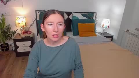 Snapshot of catherinewalls chatting on 02-20-25, 06:17 Catrin online show from 02-20-25, 06:17