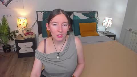 Snapshot of catherinewalls chatting on 03-06-25, 07:25 Catrin online show from 03-06-25, 07:25