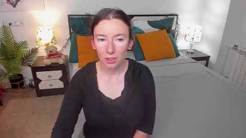 Snapshot of catherinewalls chatting on 09-16-25, 03:18 Catrin online show from 09-16-25, 03:18