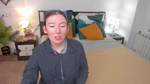 Snapshot of catherinewalls chatting on 09-22-25, 05:53 Catrin online show from 09-22-25, 05:53