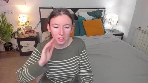 Snapshot of catherinewalls chatting on 10-02-25, 07:37 Catrin online show from 10-02-25, 07:37
