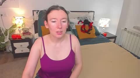 Catrin online show from 10-28-25, 02:15