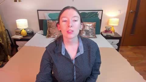 Catrin online show from 01-07-26, 02:47