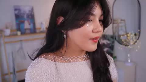 Lee online show from 10-26-25, 05:08