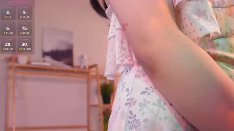 Lee online show from 11-25-25, 04:07