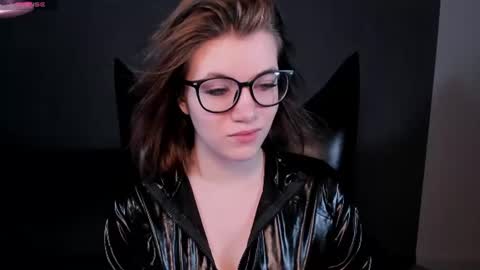 Snapshot of cathybarnes chatting on 06-27-26, 07:13 cathybarnes online show from 06-27-26, 07:13