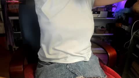 Snapshot of catnips_cabaret chatting on 01-19-25, 11:10 some call me djcatnips some call me CC but i love it when you call me miss catnips online show from 01-19-25, 11:10