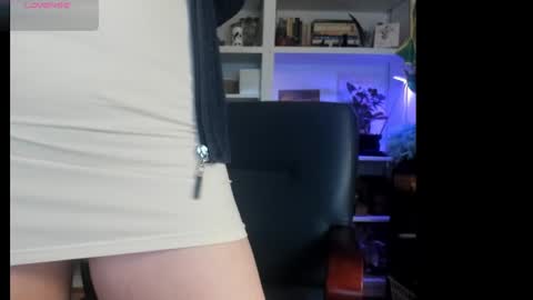 Snapshot of catnips_cabaret chatting on 01-25-25, 05:08 some call me djcatnips some call me CC but i love it when you call me miss catnips online show from 01-25-25, 05:08