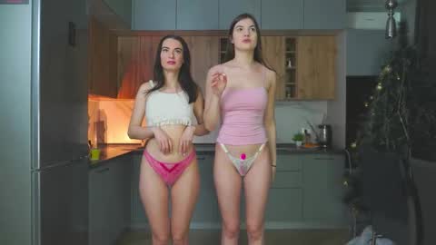 catolinanight online show from 12-22-25, 06:32