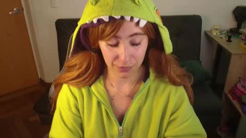 Snapshot of catsito chatting on 10-24-25, 05:15 im MIA -Independent Model MY OF is catsito3 online show from 10-24-25, 05:15