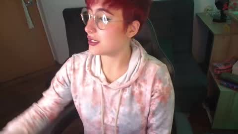 Snapshot of catsito chatting on 11-07-25, 01:38 im MIA -Independent Model MY OF is catsito3 online show from 11-07-25, 01:38