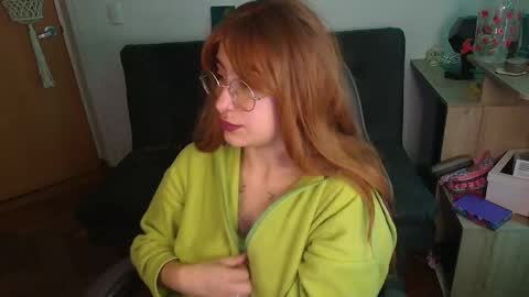 Snapshot of catsito chatting on 11-07-25, 09:37 im MIA -Independent Model MY OF is catsito3 online show from 11-07-25, 09:37