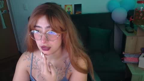 Snapshot of catsito chatting on 11-25-25, 04:23 im MIA -Independent Model MY OF is catsito3 online show from 11-25-25, 04:23