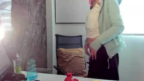 CATT EVANS online show from 12-01-24, 07:47