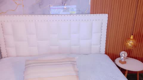 Snapshot of cattaleeyaa chatting on 02-09-26, 12:53 CATALEYA online show from 02-09-26, 12:53