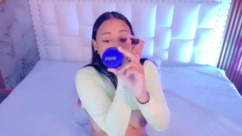 Snapshot of cattaleeyaa chatting on 02-10-26, 12:42 CATALEYA online show from 02-10-26, 12:42