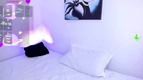 Snapshot of cattnamy chatting on 03-07-25, 08:44 CattNamy online show from 03-07-25, 08:44