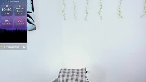 Snapshot of cattnamy chatting on 09-23-25, 01:58 CattNamy online show from 09-23-25, 01:58