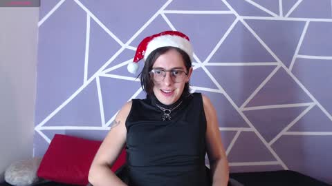 cava_pretty online show from 12-23-24, 07:38