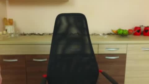 Ivanna online show from 10-31-25, 06:14