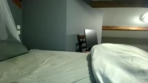 cclovefrench online show from 12-05-25, 01:47