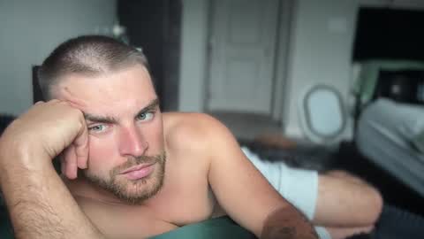 Rivs online show from 09-22-25, 06:43