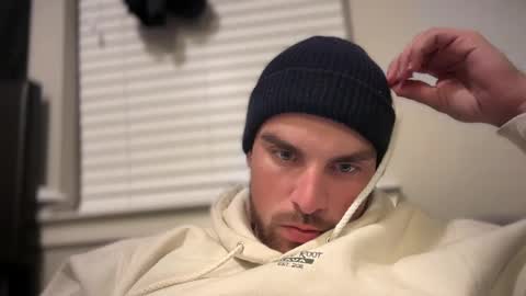 Rivs online show from 09-25-25, 02:26