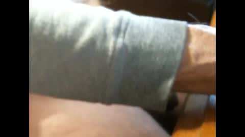 Snapshot of cczt154 chatting on 04-22-26, 10:22 CCzt154 online show from 04-22-26, 10:22